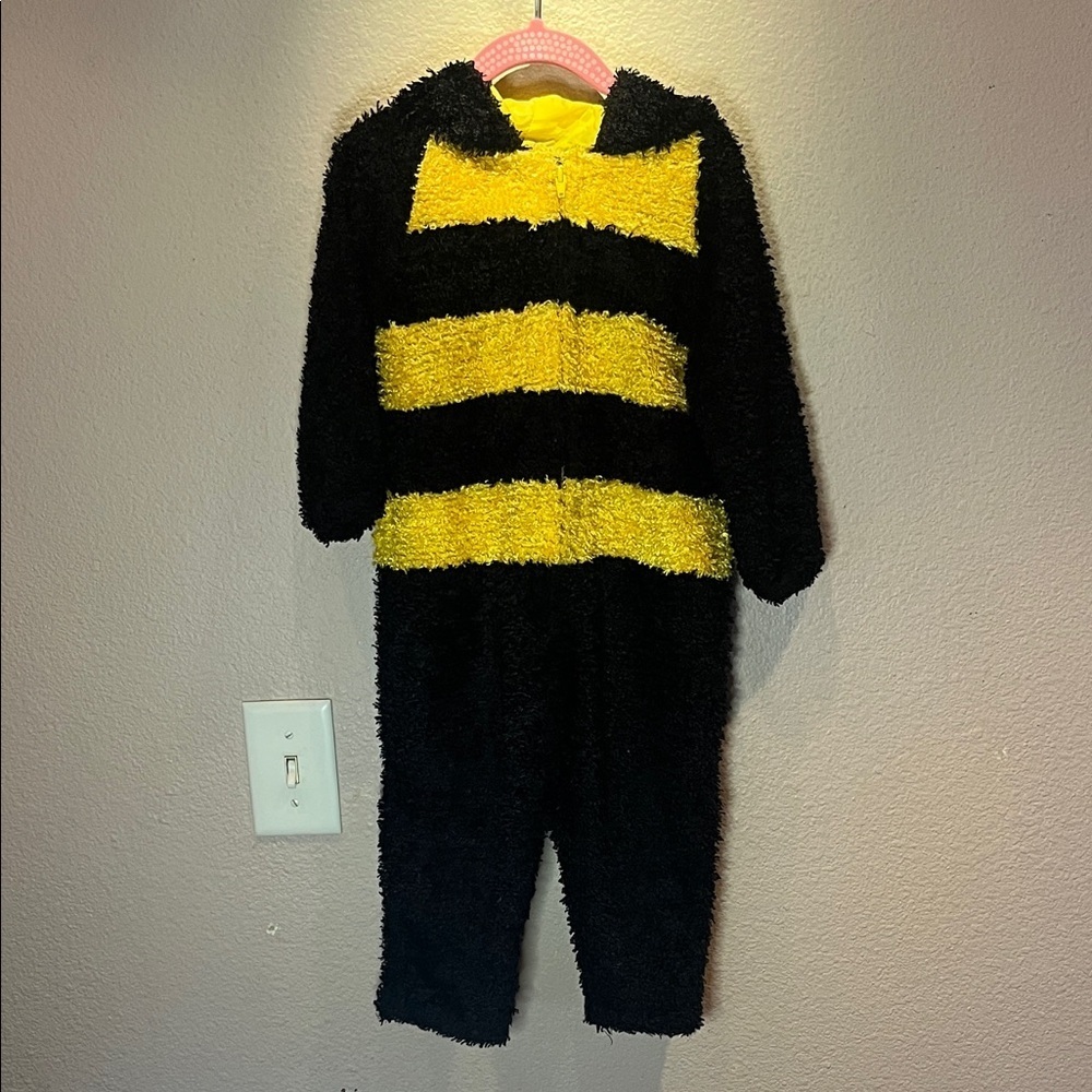 Bumblebee Halloween Costume for Kids Size 4T - Picture 2 of 9